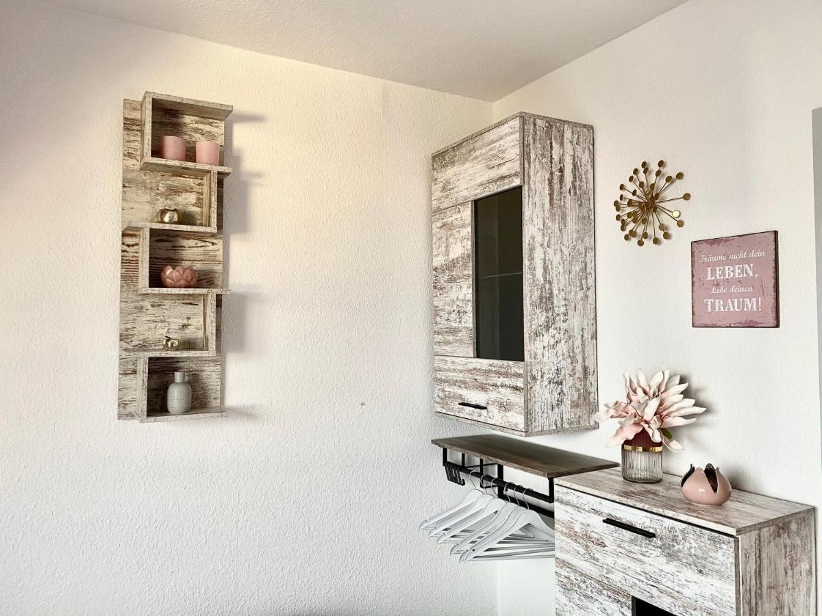 Cottbus-Apartments - Red Apartment I Privat I Wifi I Kueche I Balkon Buitenkant foto