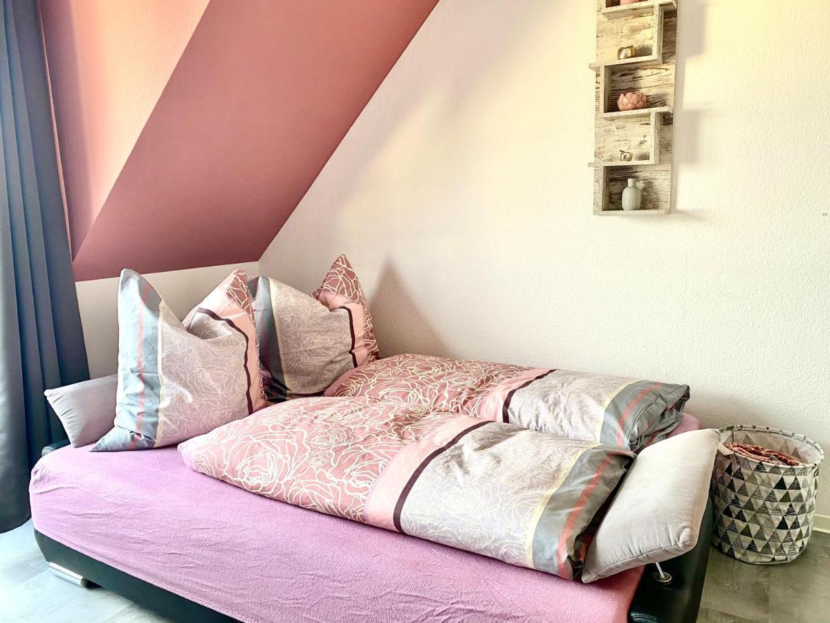 Cottbus-Apartments - Red Apartment I Privat I Wifi I Kueche I Balkon Buitenkant foto